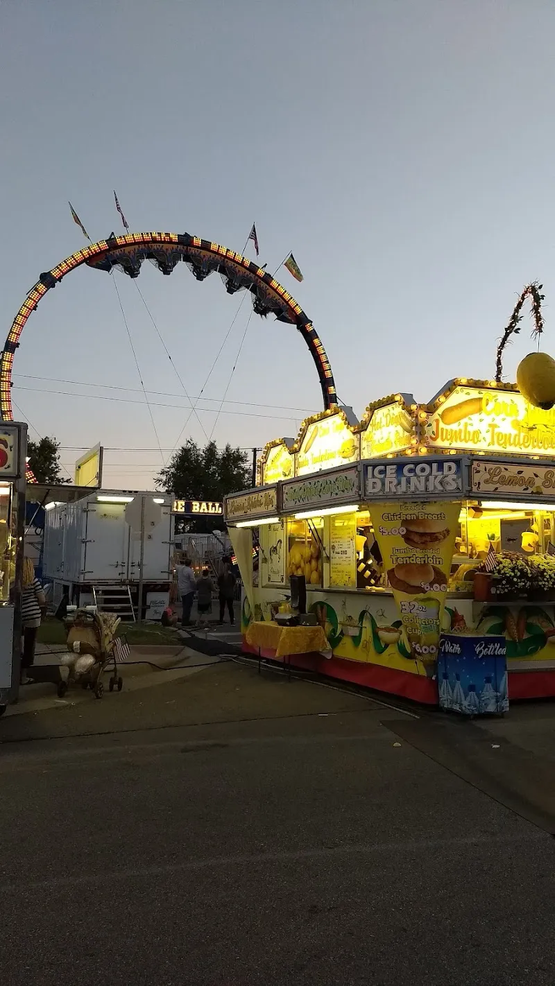 Main Street route in Beech Grove, IN