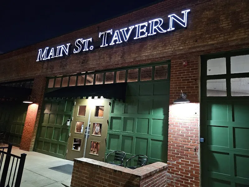Main Street Tavern American in Gardendale, AL
