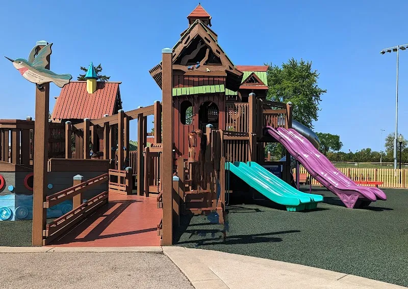 Malone Park park in Milwaukee, WI