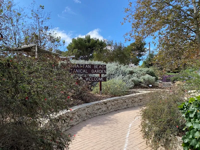 Manhattan Beach Botanical Garden botanical garden in Manhattan Beach, CA