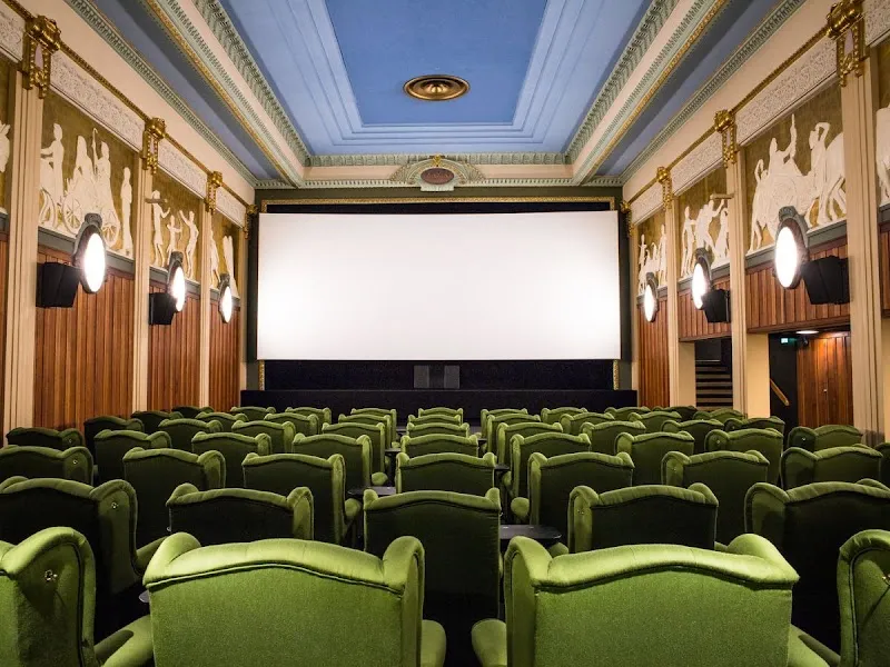 Maxim's Pizzeria restaurant in Helsinki, HEL