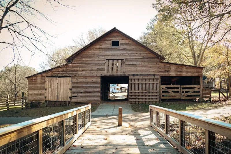 McDaniel Farm Park, Historic Entrance park in Duluth, GA