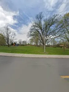 Meadowbrook park gym in Dollard-des-Ormeaux, QC