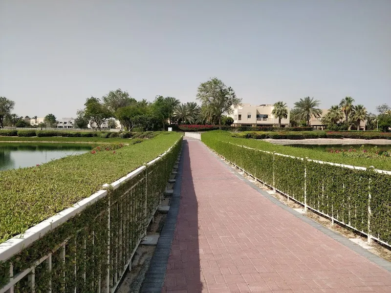 Meadows Walking Track outdoor adventure in Meadows, Dubai