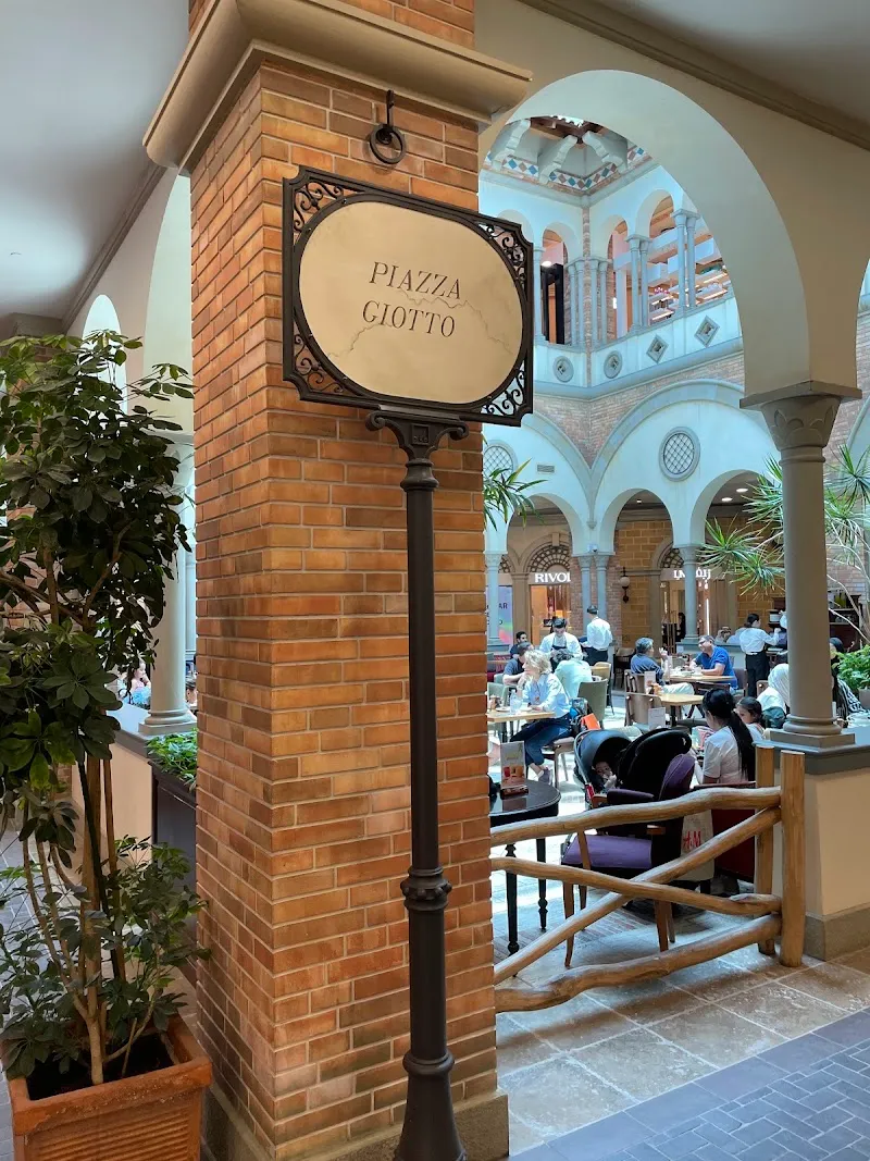 Mercato Mall Food Court restaurant in Umm Suqeim, Dubai