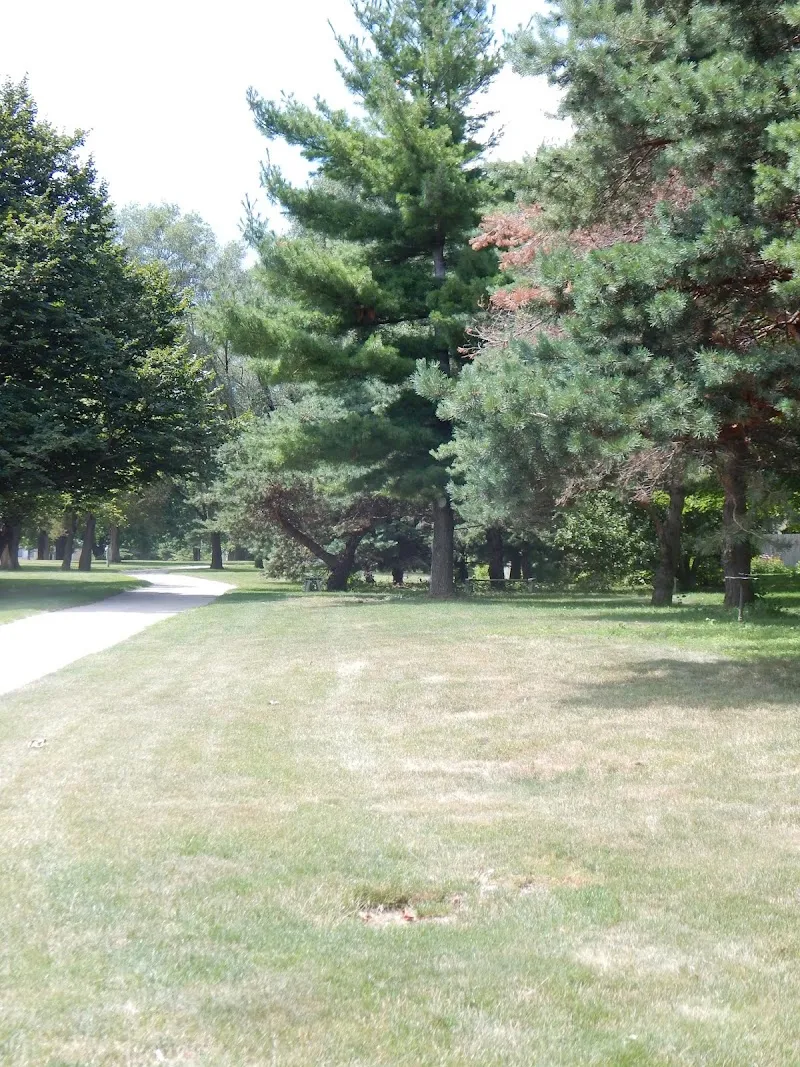Meredith Park park in Beaverdale, IA