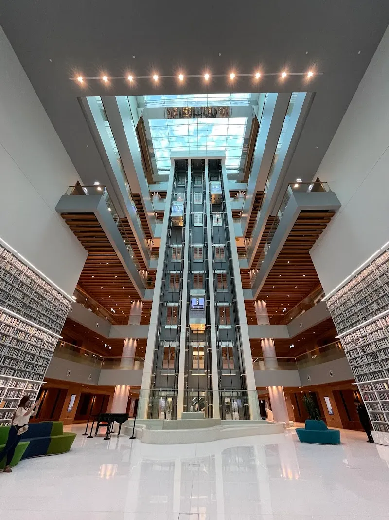 Mohammed bin Rashid Library library in Satwa, Dubai