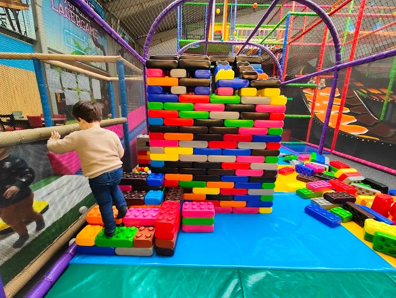 Monkey Town Uithoorn indoor playground in Uithoorn, NH