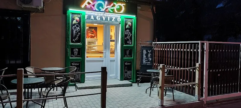 Monor Ice Cream Parlor ice cream in Monor, Budapest