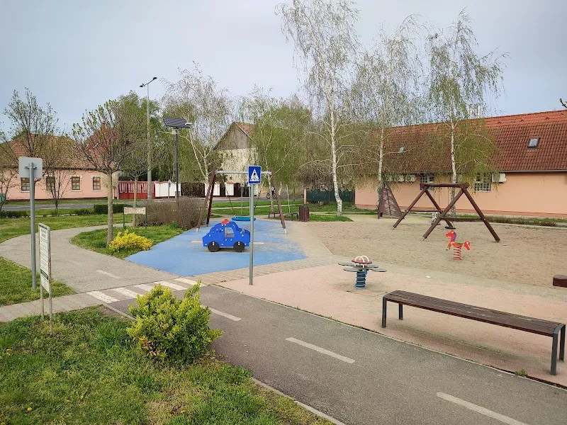 Monor Várospark park in Monor, Budapest