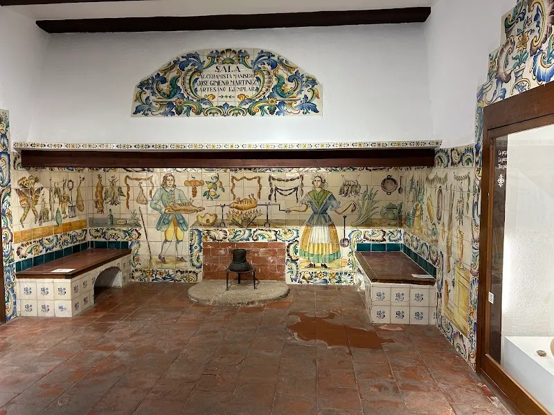 Museo de Cerámica de Manises museum in Manises, V