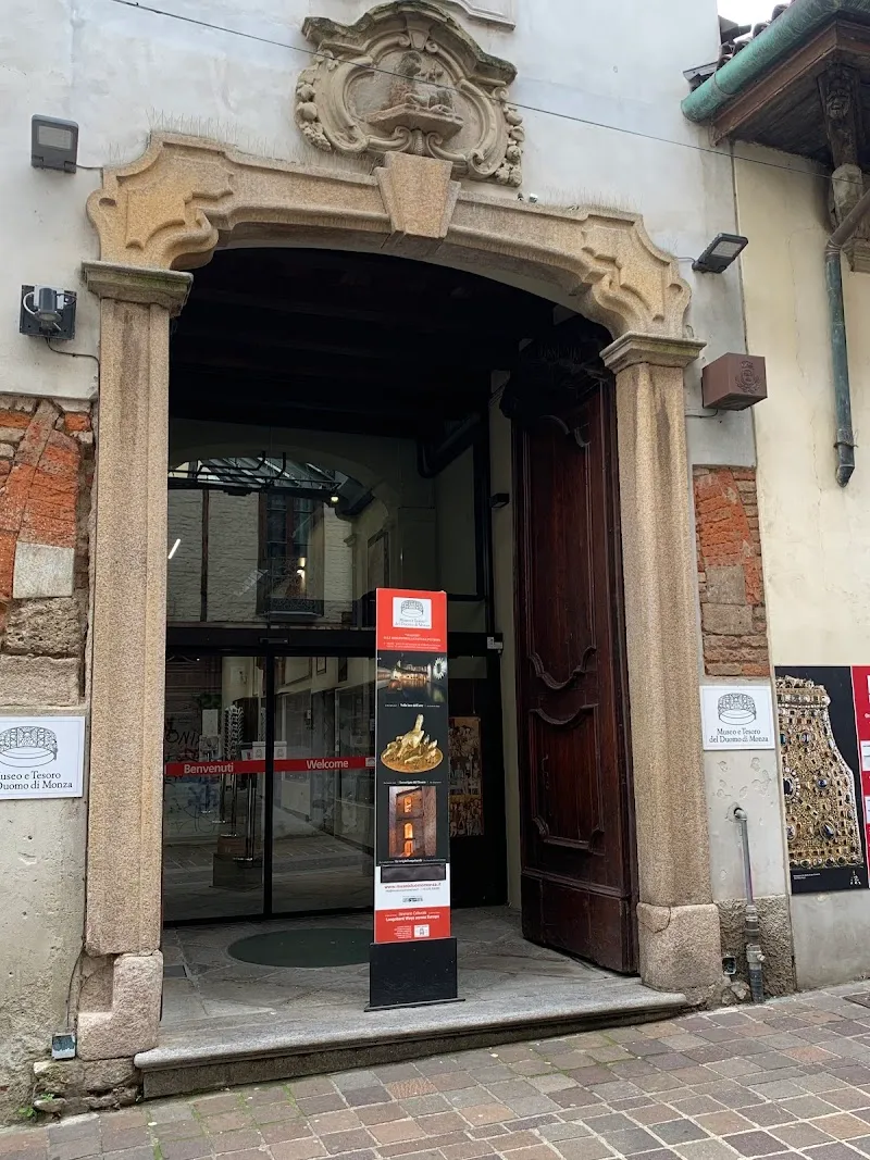 Museo e Tesoro del Duomo di Monza museum in Monza, Lombardy