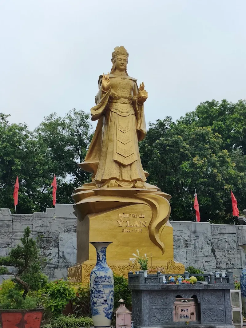 Đền Nguyên Phi Ỷ Lan place of worship in Thanh Xuân, HN