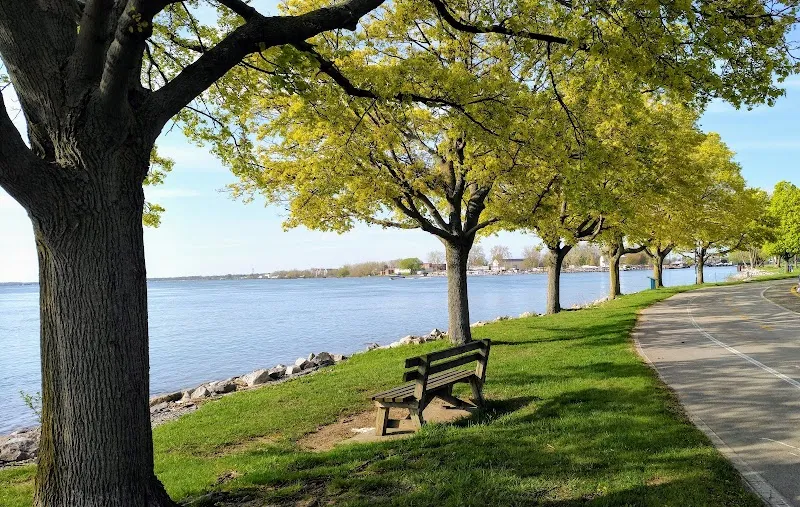 Niawanda Park park in North Tonawanda, NY