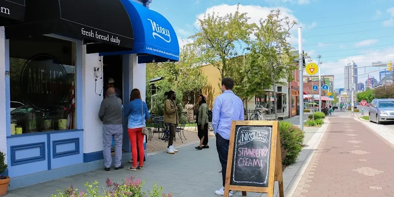 Nicey Treat Ice Cream & Frozen Yogurt in Zionsville, IN