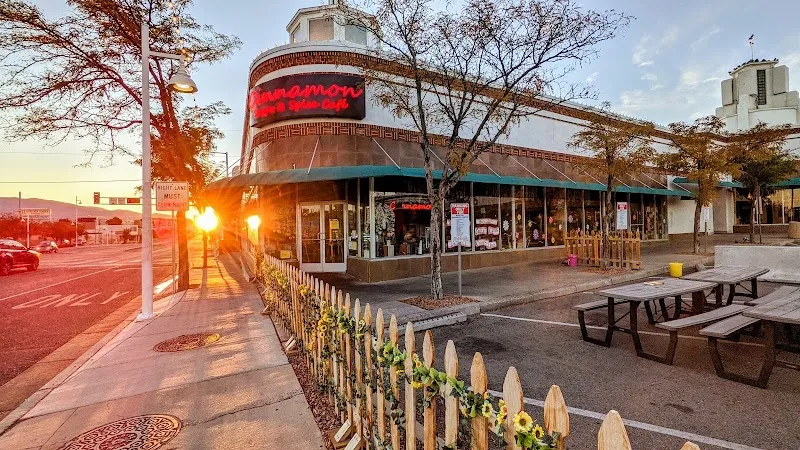 Nob Hill Business Center shopping mall in Nob Hill, NM