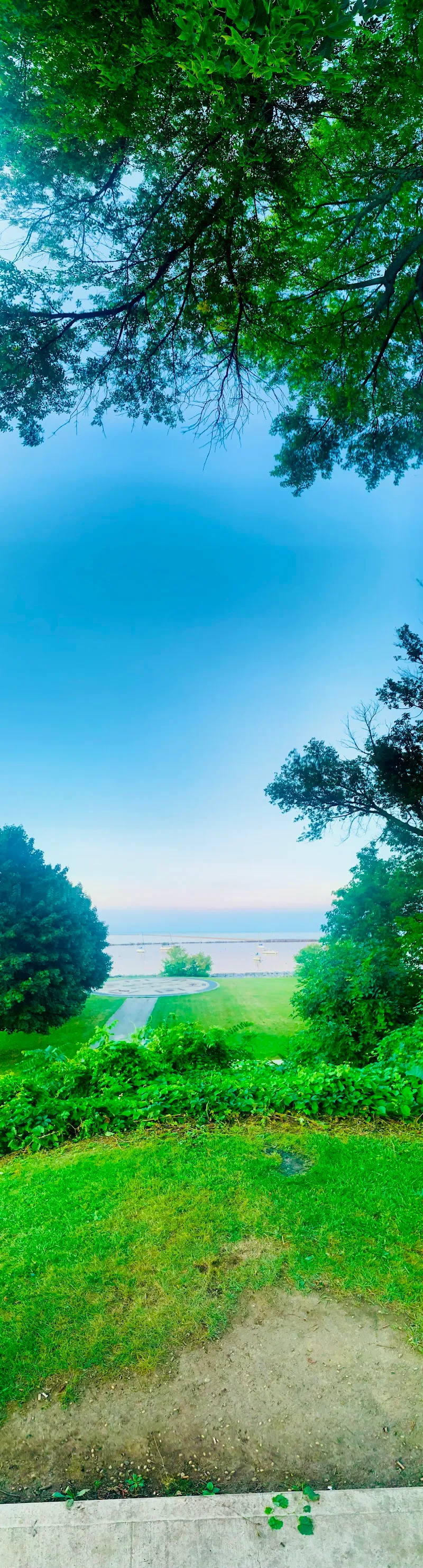 Oak Leaf Trail - South Shore Line hiking area in Cudahy, WI