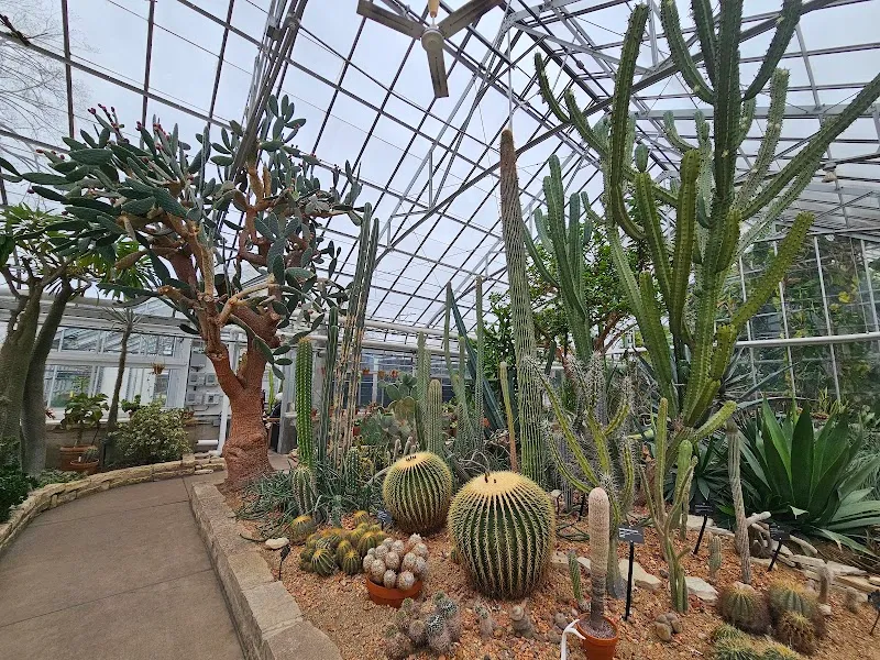 Oak Park Conservatory botanical garden in Oak Park, IL