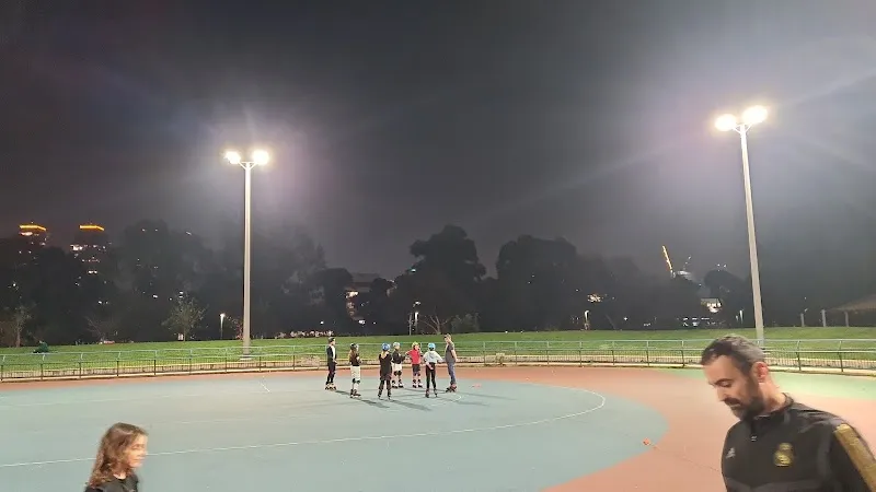 Oasis Roller Skating Rink entertainment in Petach Tikva, TA