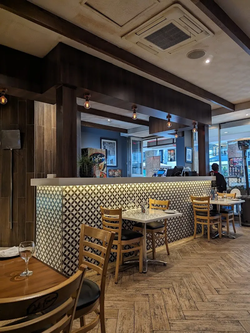 Off the Wall Pizza restaurant in Bryanston, GP