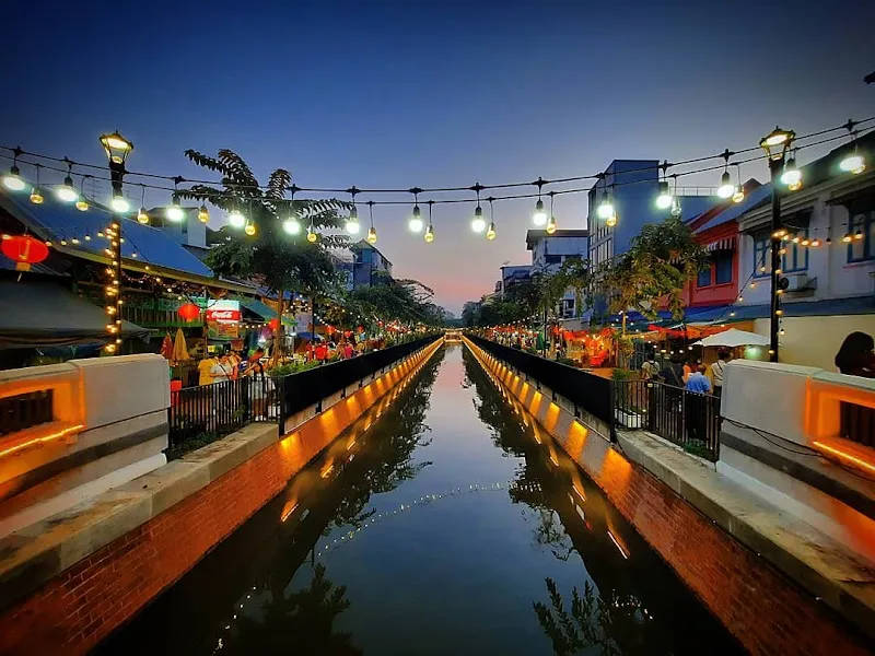 Ong Ang Canal tourist attraction in Rattanakosin, BKK