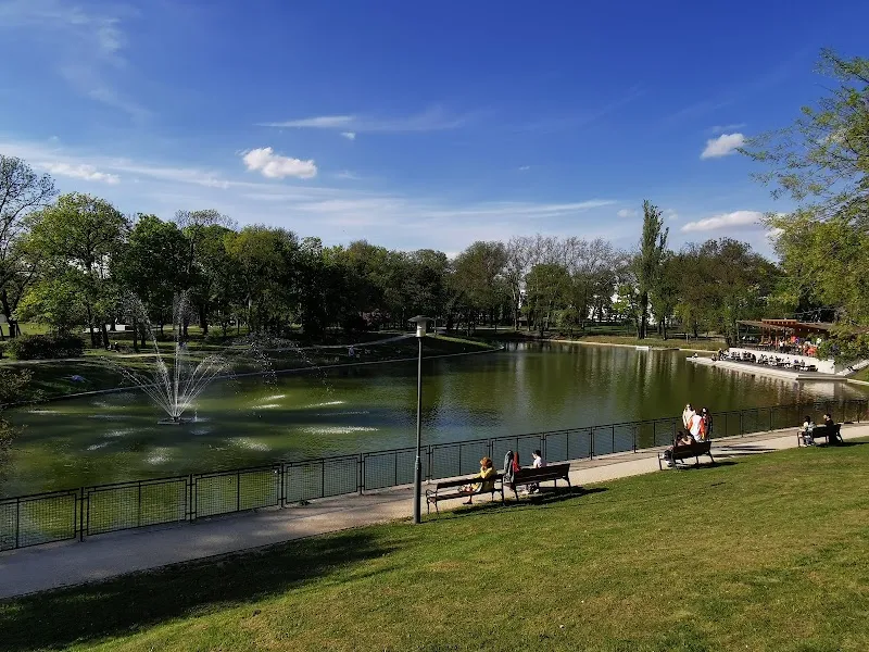 Orczy Garden park in Budapest, BUD