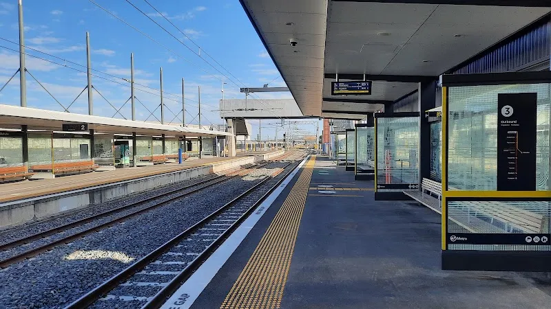 Otahuhu Train Station train station in Ellerslie, AKL