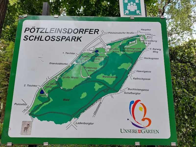 Pötzleinsdorfer Schlosspark park in Strebersdorf, VIE