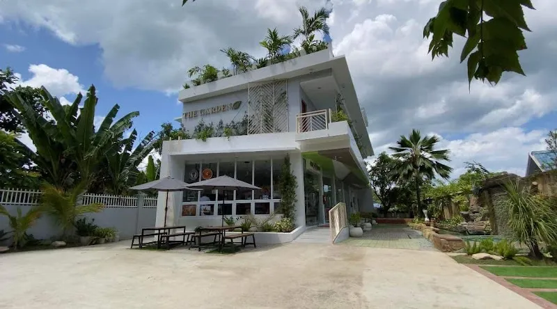 Palmera Garden Cafe & Restaurant cafe in Carcar City, CV