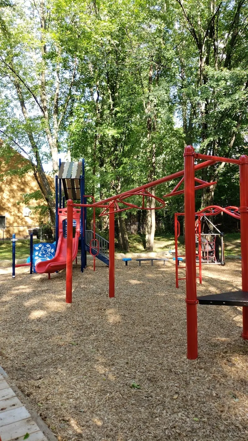 Parc Rosenbloom park in Rosemère, QC