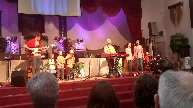 Parkway Christian Fellowship church in Forest Park, AL