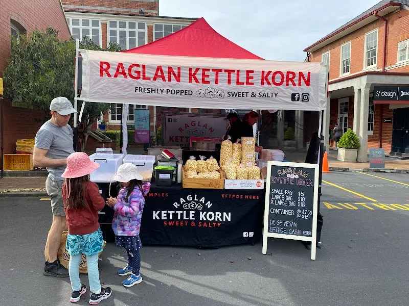 Parnell Farmers' Market farmers market in Newmarket, AKL
