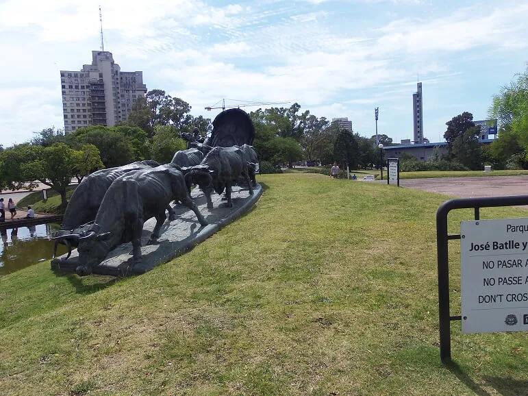 Parque Batlle y Ordóñez park in Punta Carretas, MVD