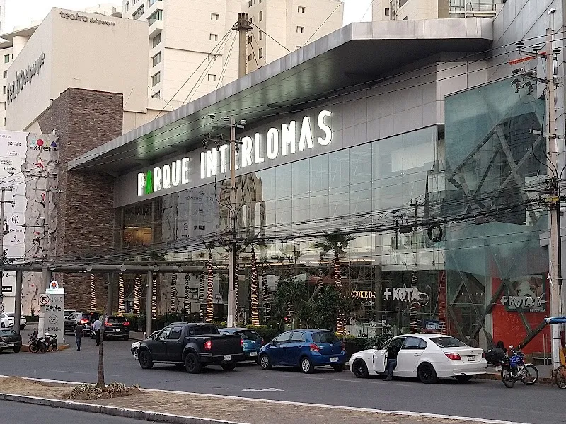 Parque Interlomas shopping mall in Huixquilucan, Edomex