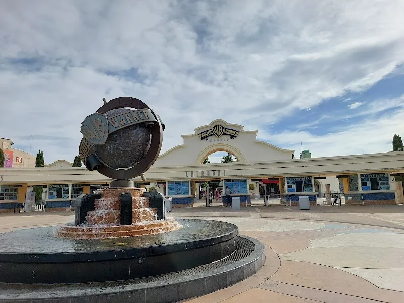 Parque Warner Madrid amusement park in Madrid, MD