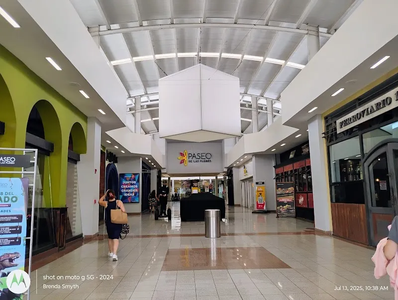 Paseo de las Flores shopping mall in Heredia, HD