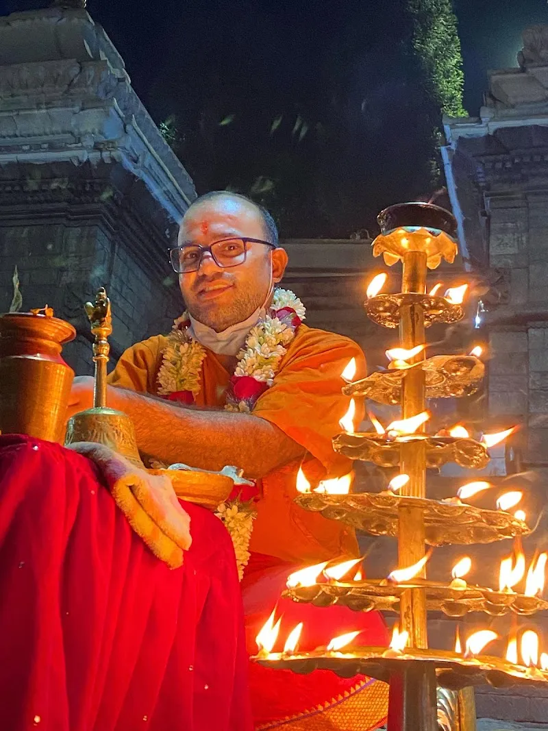 Pashupatinath Bagmati Ganga Aarati hindu temple in Pashupati, Bagmati