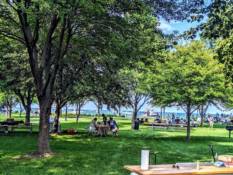 Pier Park park in Grosse Pointe, MI