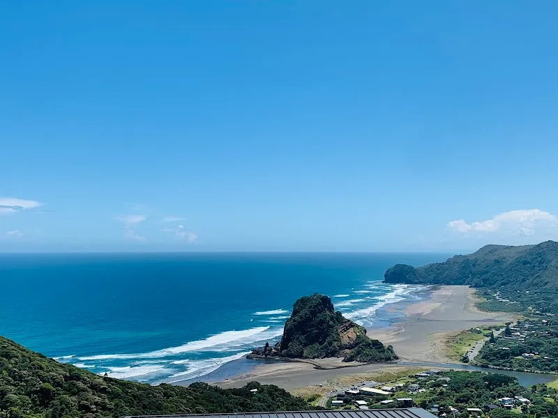 Piha Beach beach in Piha, AKL