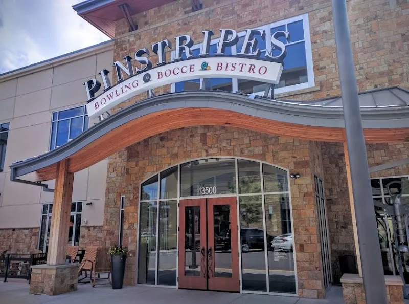 Pinstripes restaurant in Overland Park, KS