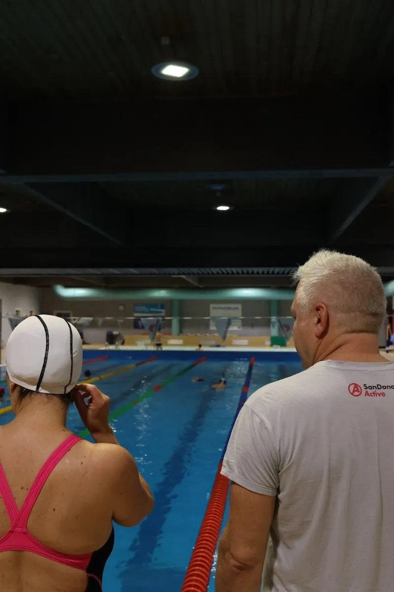 Piscina Comunale di San Donato Milanese - Arona Active swimming pool in San Donato Milanese, Lombardy