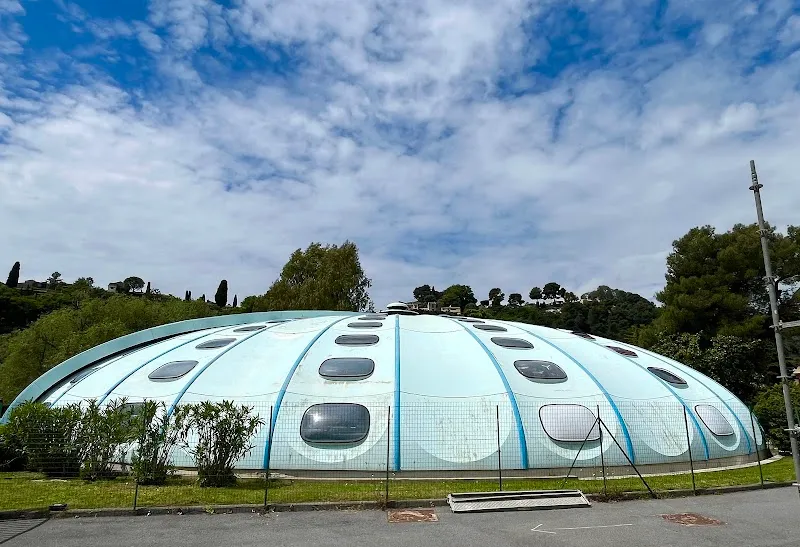 Piscine des Canebiers de Cagnes-sur-Mer swimming pool in Cagnes-sur-Mer, PACA