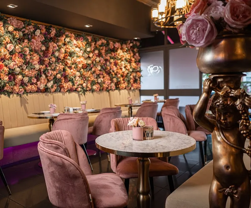 Pitcher & Piano Pubs in Chiswick, London