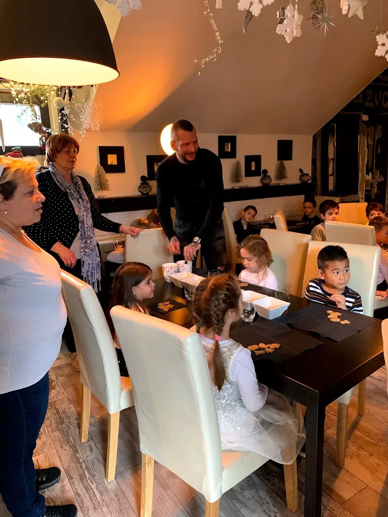 Pizza Corner Budaörs restaurant in Budaörs, Budapest