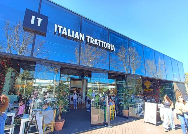 Pizzería Familia Torrejón restaurant in Torrejón de Ardoz, Madrid