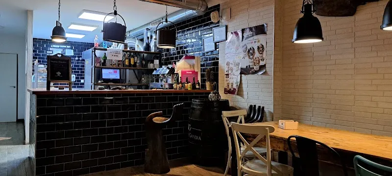 Pizzería Girasol restaurant in Riba-roja de Túria, V