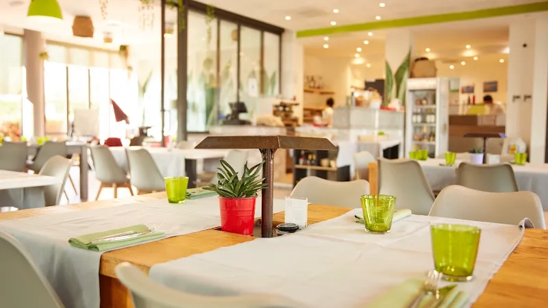 Pizzeria Famiglia Pero restaurant in Pero, Lombardy