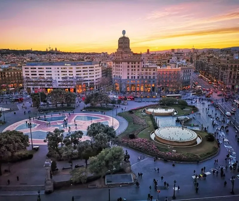 Plaça de Catalunya plaza in Barcelona, CT
