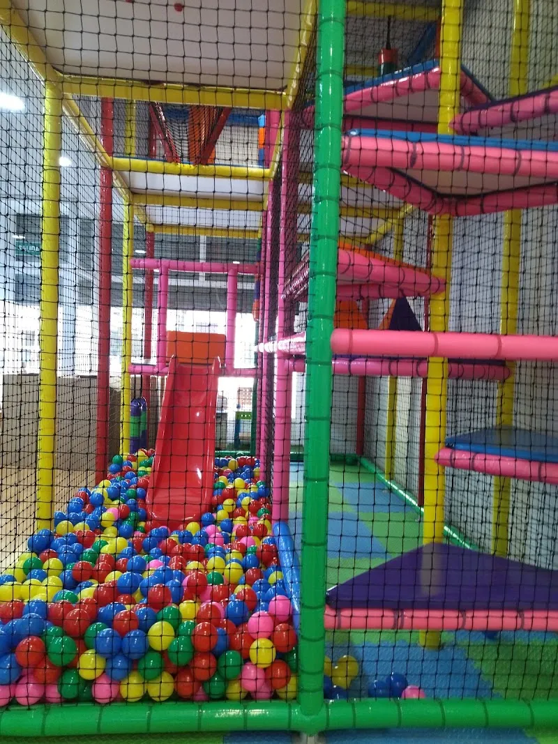 Playjump Valterna playground in Paterna, V