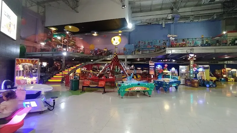 Playland Family Fun Center entertainment in Cartagena, BOL